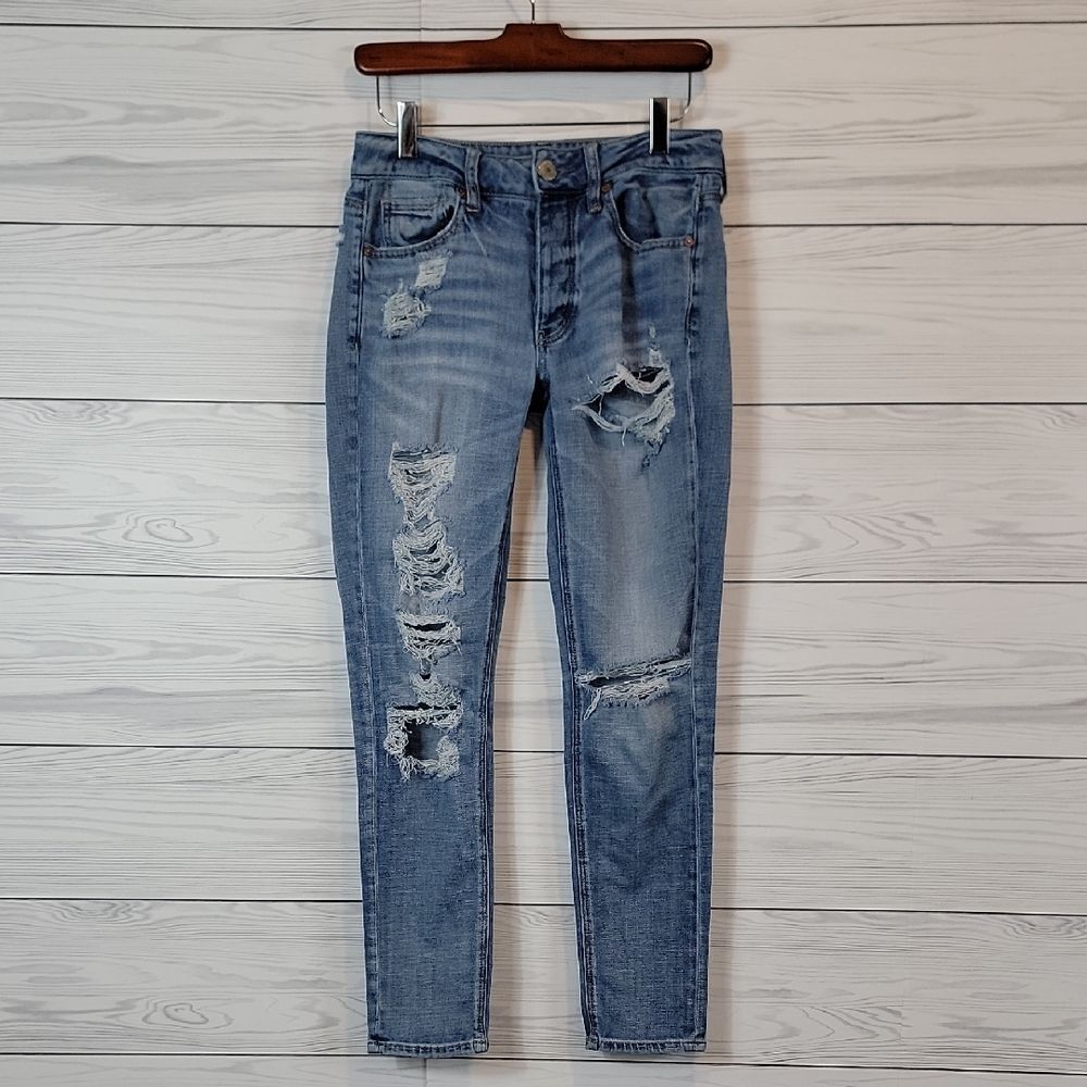 American Eagle Tomgirl Distressed Blue Denim Button Fly Jeans Womens Size 2